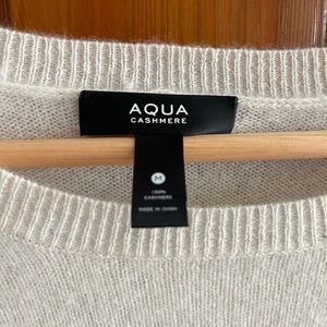 Never worn Aqua Cashmere sweater in cream